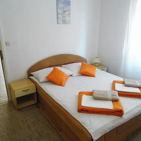 860e Biograd na Moru