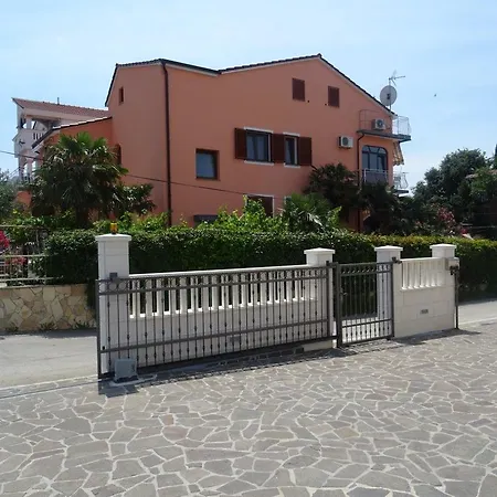 860e Biograd na Moru